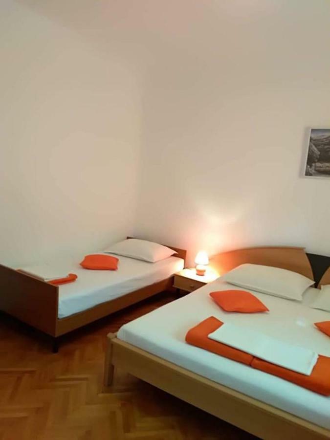 Apartments A & G Petrovic Pirovac Esterno foto