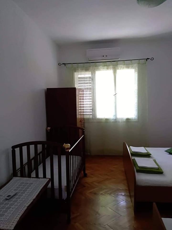 Apartments A & G Petrovic Pirovac Esterno foto