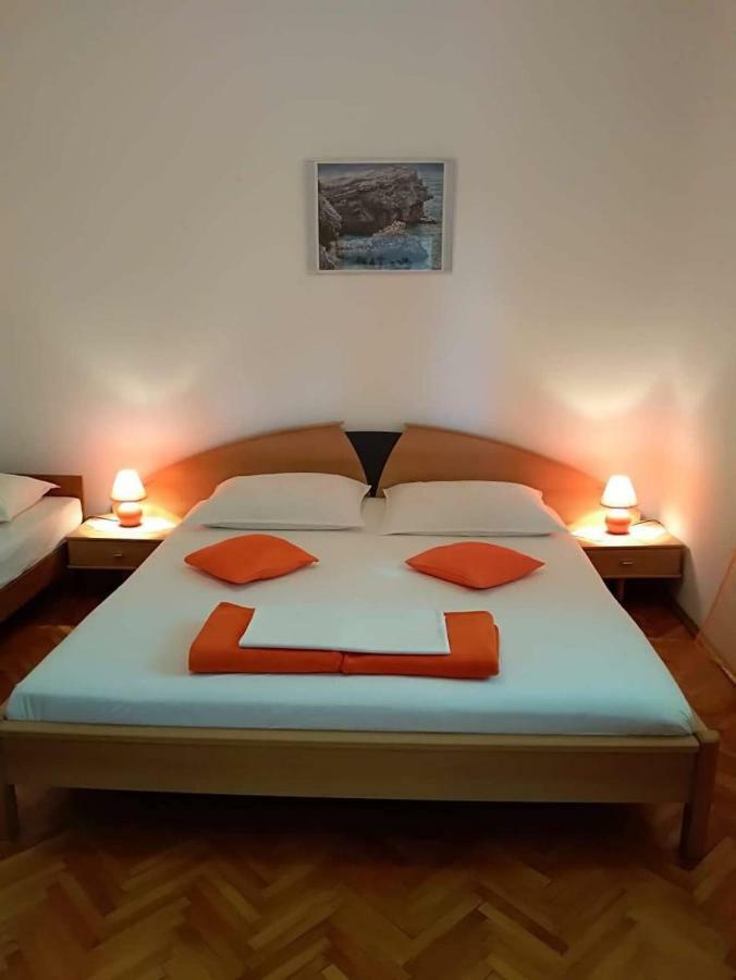 Apartments A & G Petrovic Pirovac Esterno foto